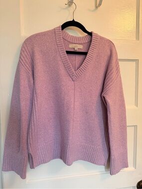 LOFT Women's V-Neck Sweater in Dusty Lavender